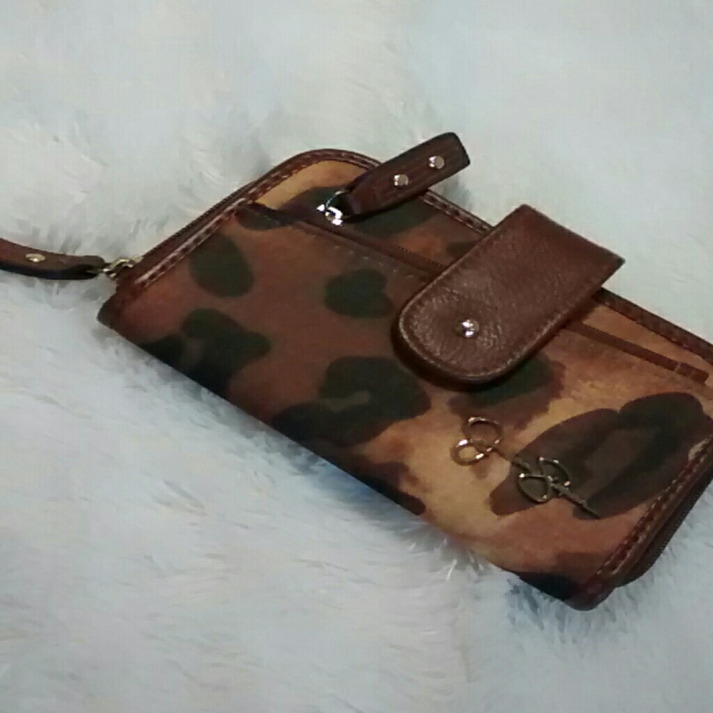 Jessica Simpson Wallet